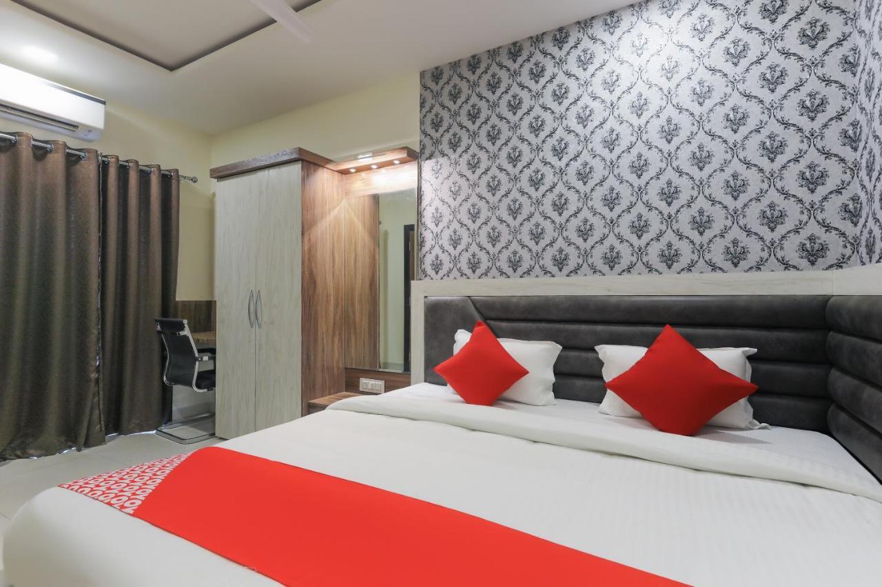Oyo 60577 Sukhmani Residency Hotel Индор Екстериор снимка