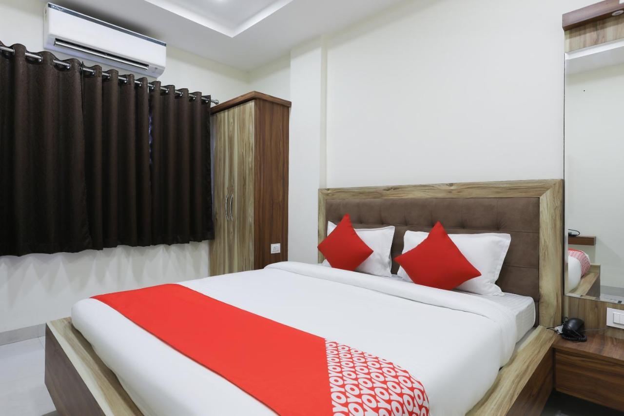 Oyo 60577 Sukhmani Residency Hotel Индор Екстериор снимка