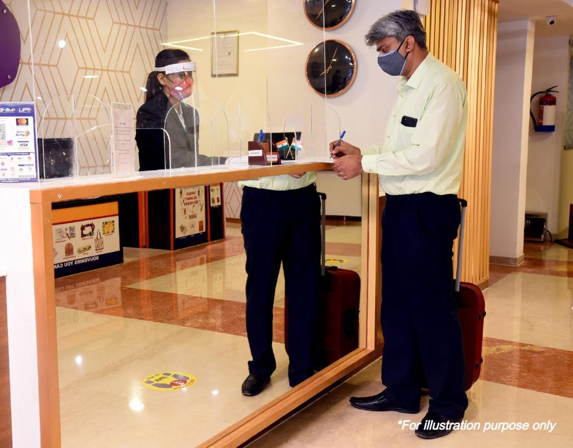 Oyo 60577 Sukhmani Residency Hotel Индор Екстериор снимка